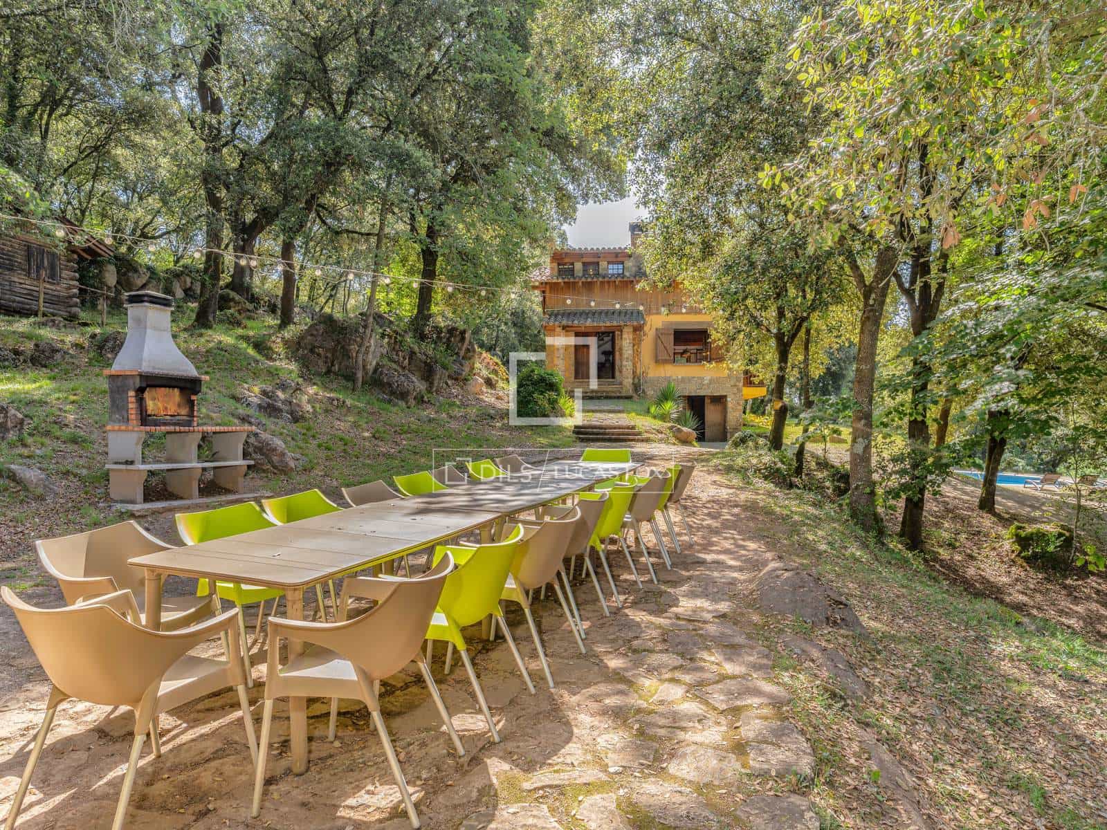 9 chambre Finca/Maison de Campagne à vendre à La Vall de Bianya avec piscine garage - 1 590 000 € (Ref: 9984052)