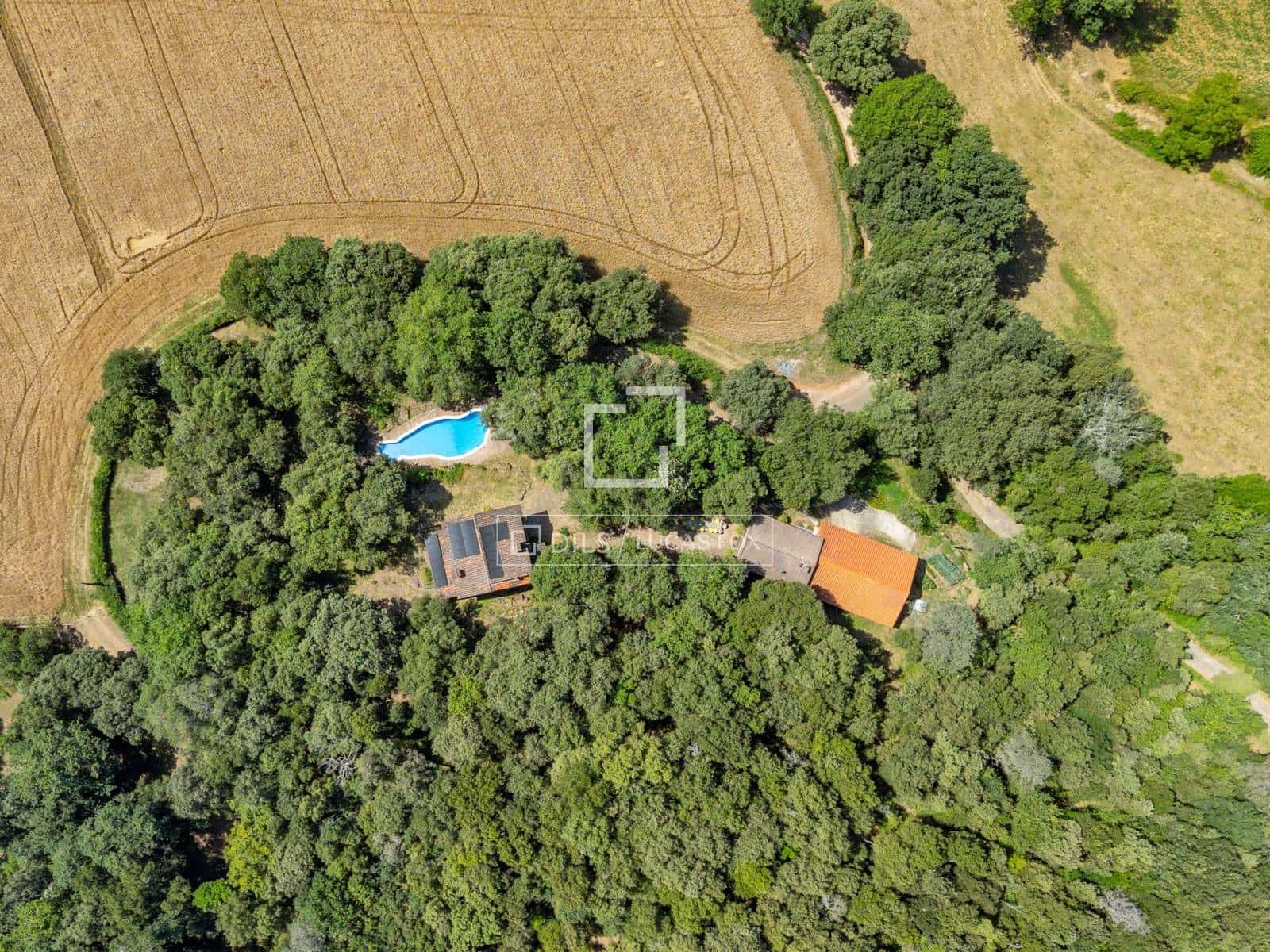 9 chambre Finca/Maison de Campagne à vendre à La Vall de Bianya avec piscine garage - 1 590 000 € (Ref: 9984052)