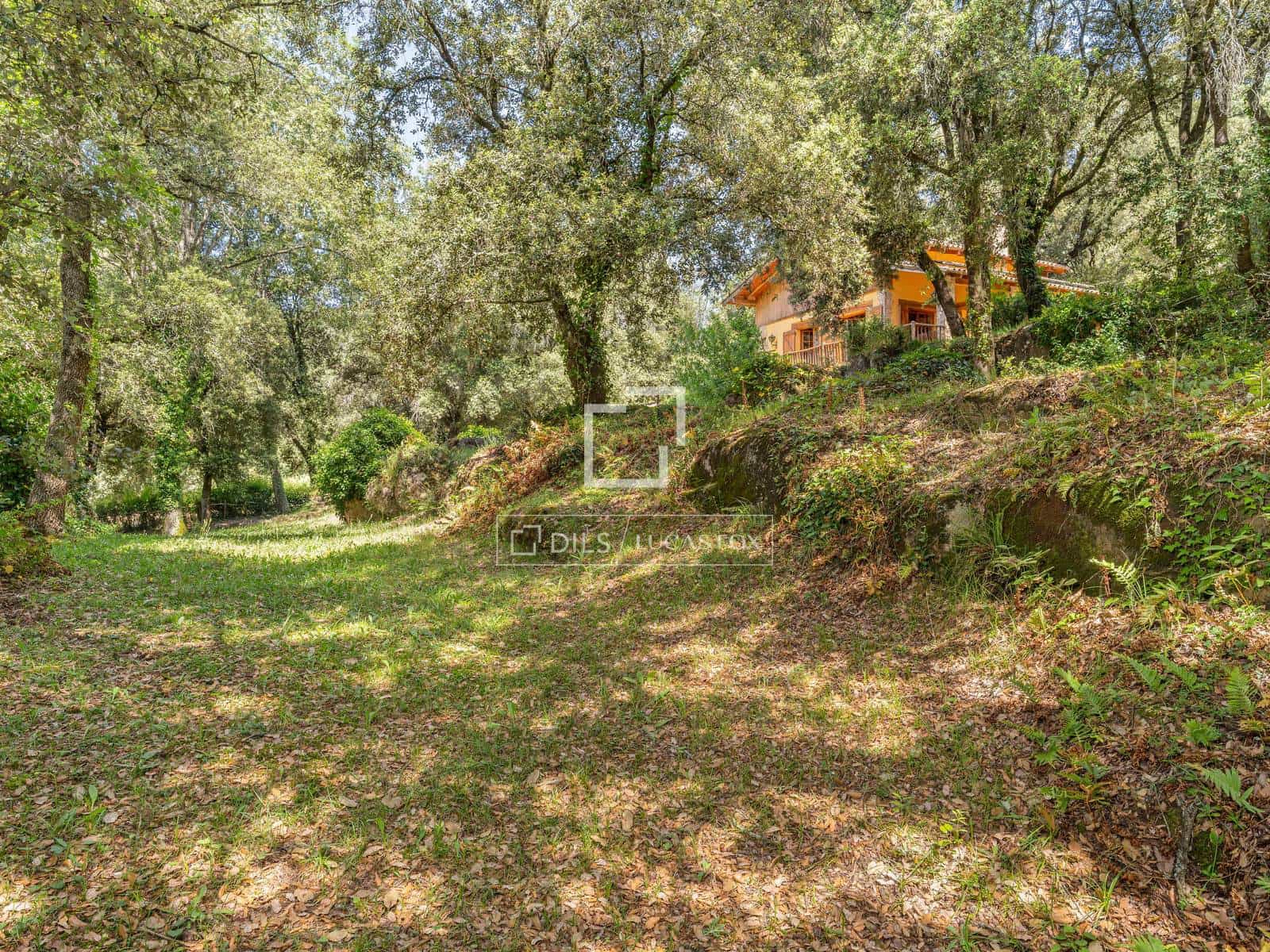 9 chambre Finca/Maison de Campagne à vendre à La Vall de Bianya avec piscine garage - 1 590 000 € (Ref: 9984052)