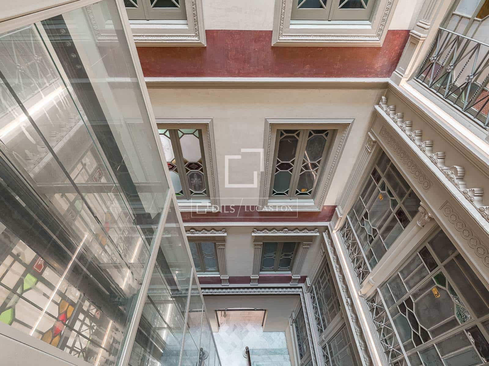 4 sypialnia Apartament na sprzedaż w Miasto Barcelona z garażem - 1 650 000 € (Ref: 9985303)