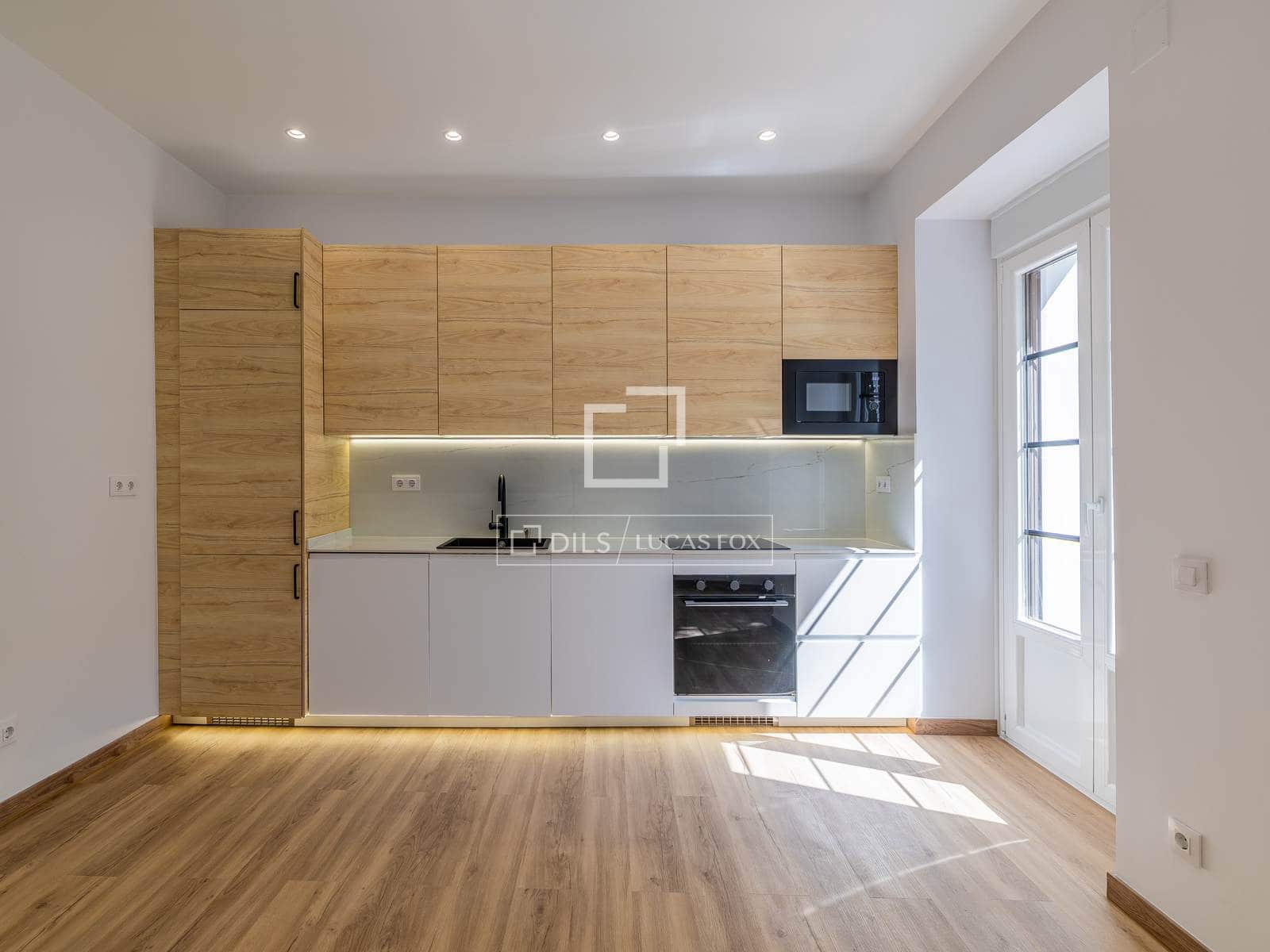 2 makuuhuone Huoneisto myytävänä paikassa Madrid kaupunki - 600 000 € (Ref: 9985304)
