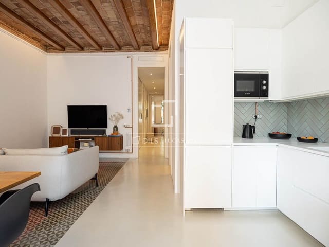 2 soveværelse Lejlighed til salg i Barcelona by - € 895.000 (Ref: 9985643)