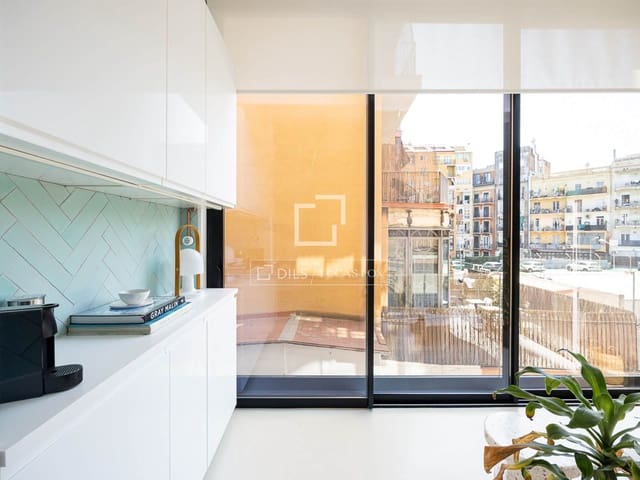 2 soveværelse Lejlighed til salg i Barcelona by - € 895.000 (Ref: 9985643)