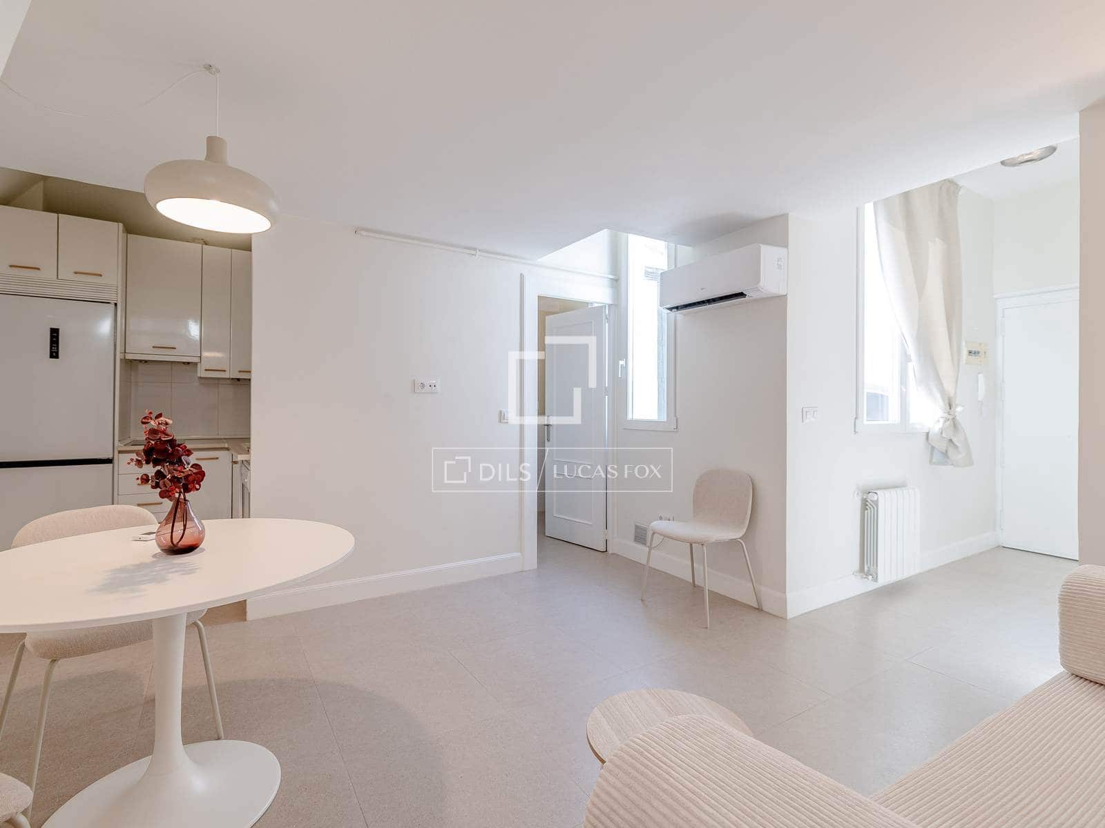 1 sovrum Lägenhet att hyra i Madrid stad - 1 500 € (Ref: 9985644)