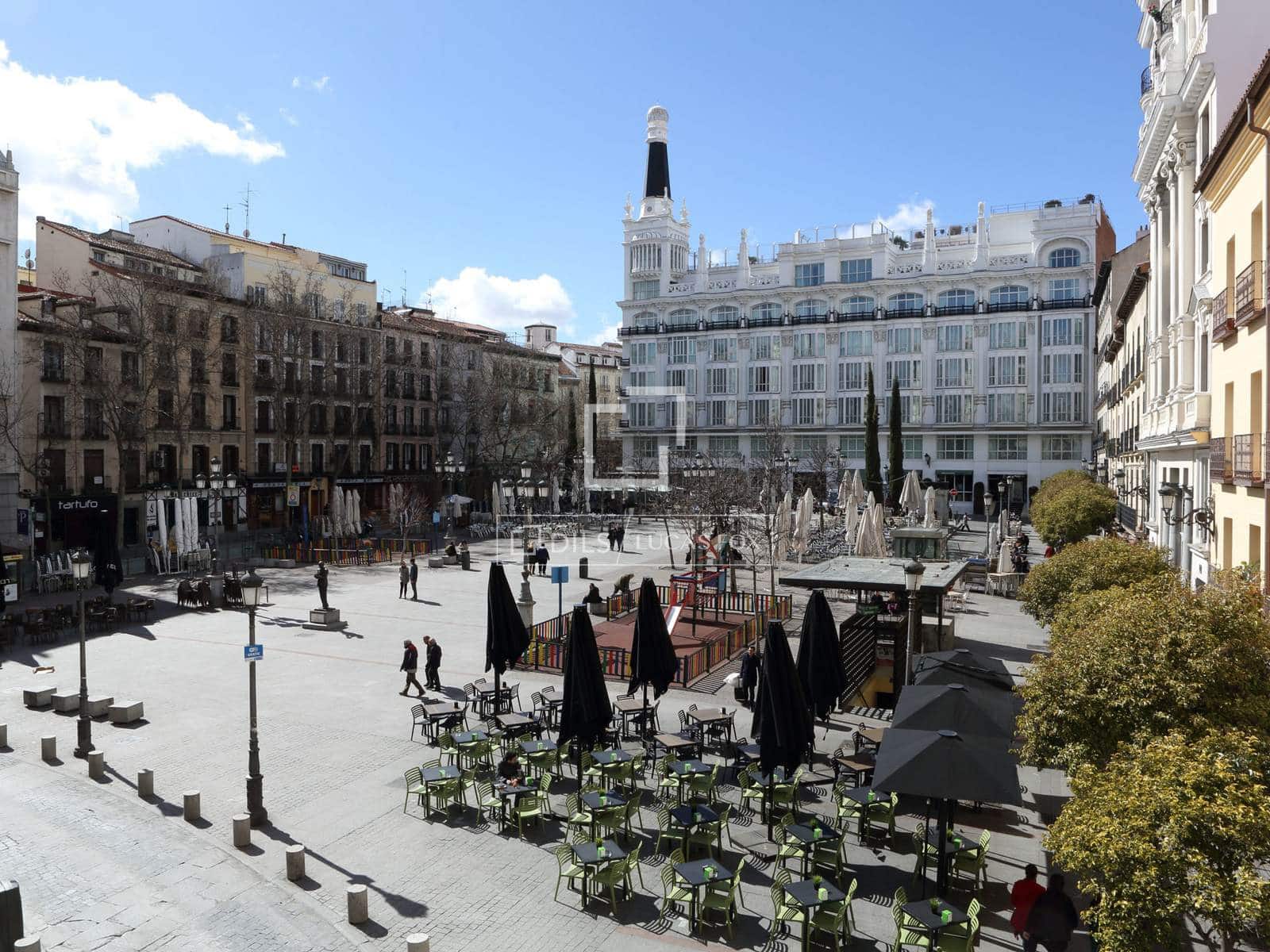 1 sovrum Lägenhet att hyra i Madrid stad - 1 500 € (Ref: 9985644)