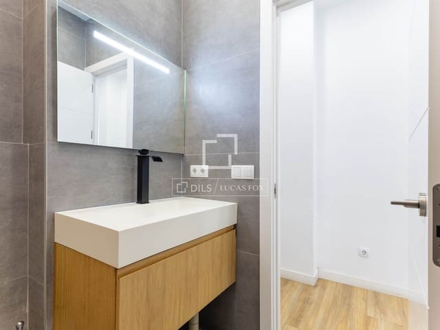 2 bedroom Apartment for rent in Recoletos, Madrid city - € 3,000 (Ref: 9985645)