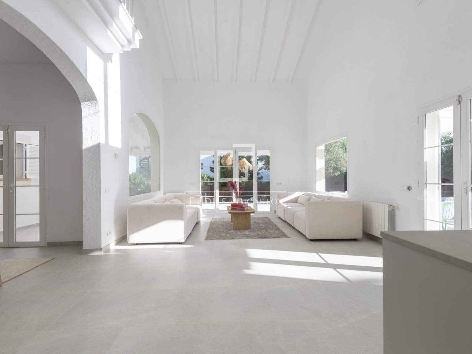 5 soverom Villa til salgs i Santa Ponsa med svømmebasseng garasje - € 2 750 000 (Ref: 9985646)
