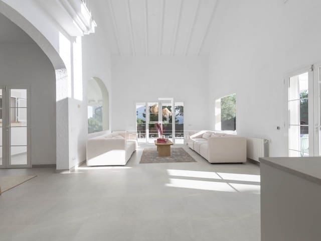 5 soverom Villa til salgs i Santa Ponsa, Calvià med svømmebasseng garasje - € 2 750 000 (Ref: 9985646)
