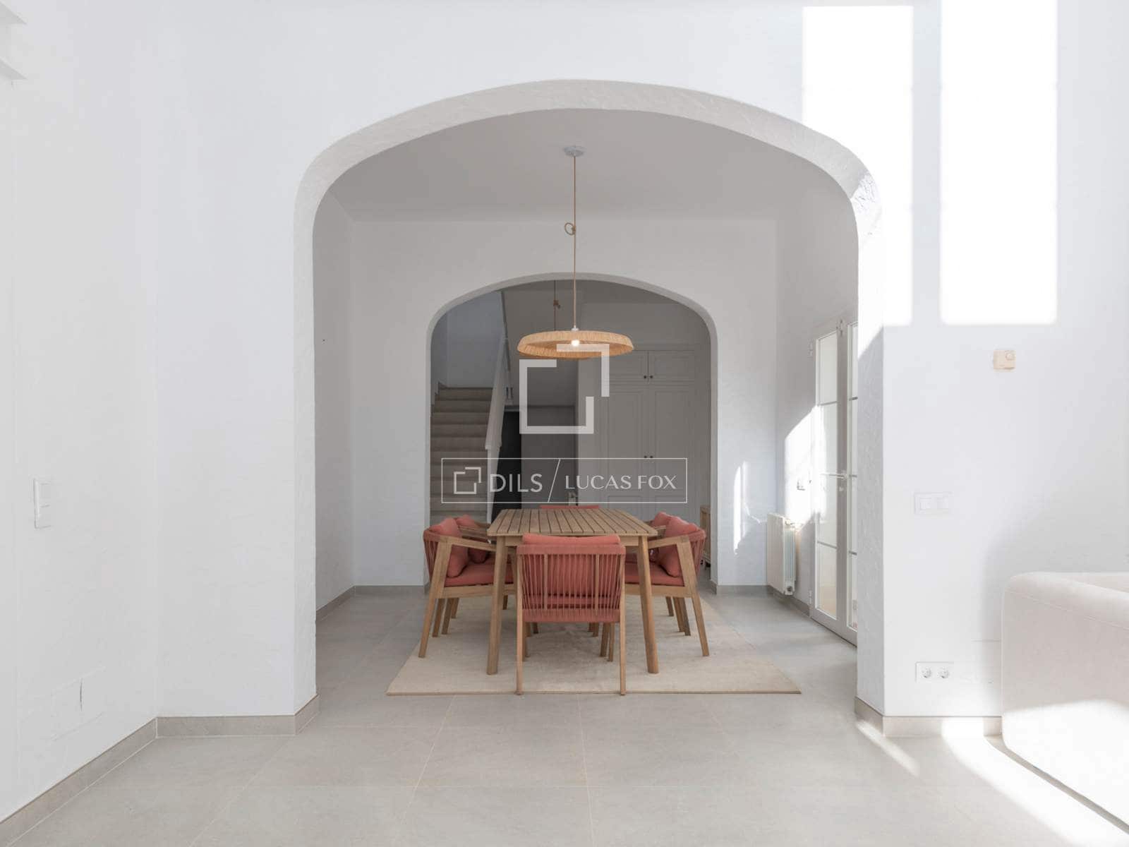 5 soverom Villa til salgs i Santa Ponsa med svømmebasseng garasje - € 2 750 000 (Ref: 9985646)