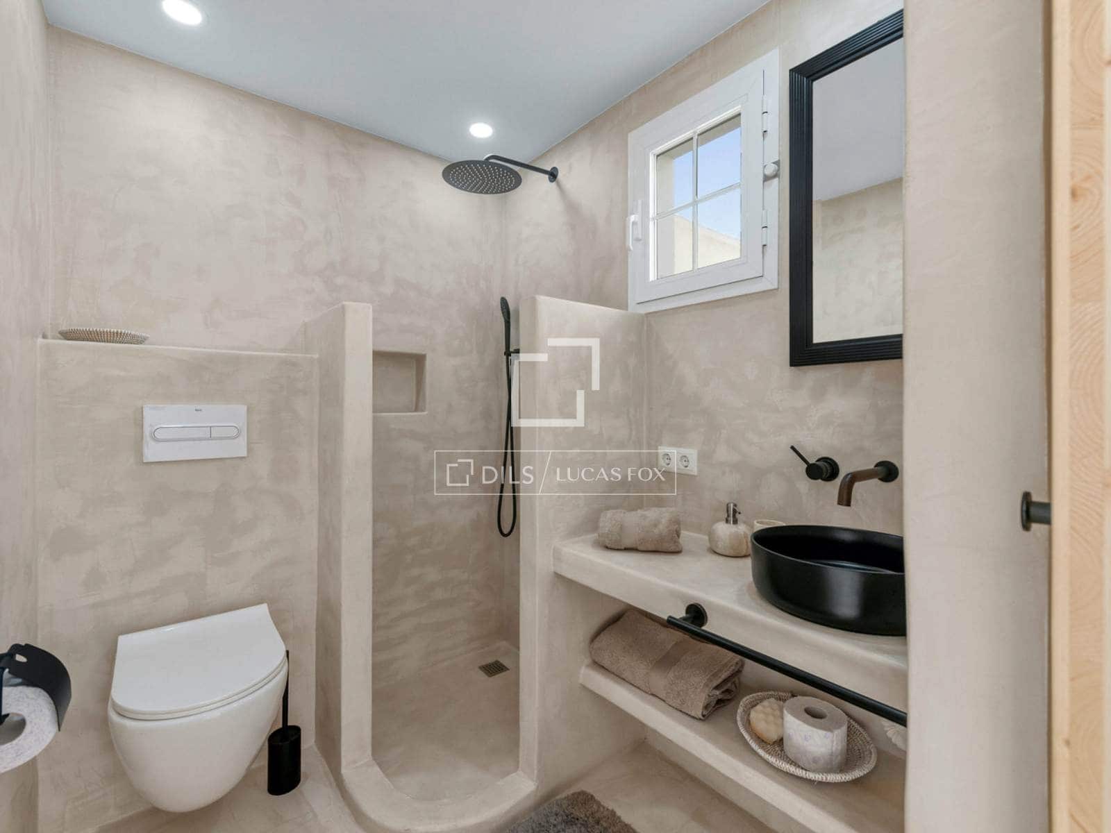 5 soverom Villa til salgs i Santa Ponsa med svømmebasseng garasje - € 2 750 000 (Ref: 9985646)
