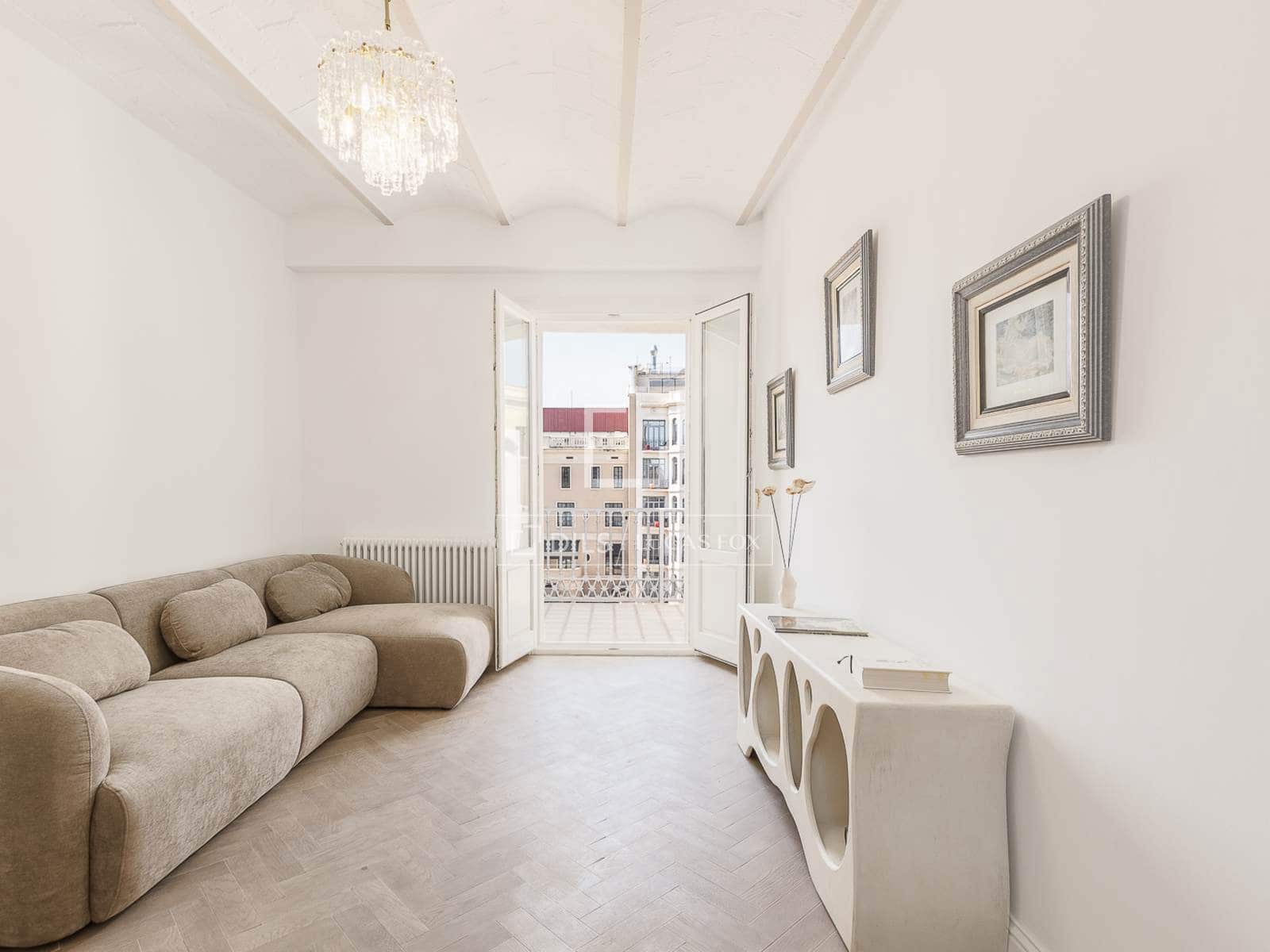 3 soveværelse Lejlighed til salg i Barcelona by - € 1.245.000 (Ref: 9985880)