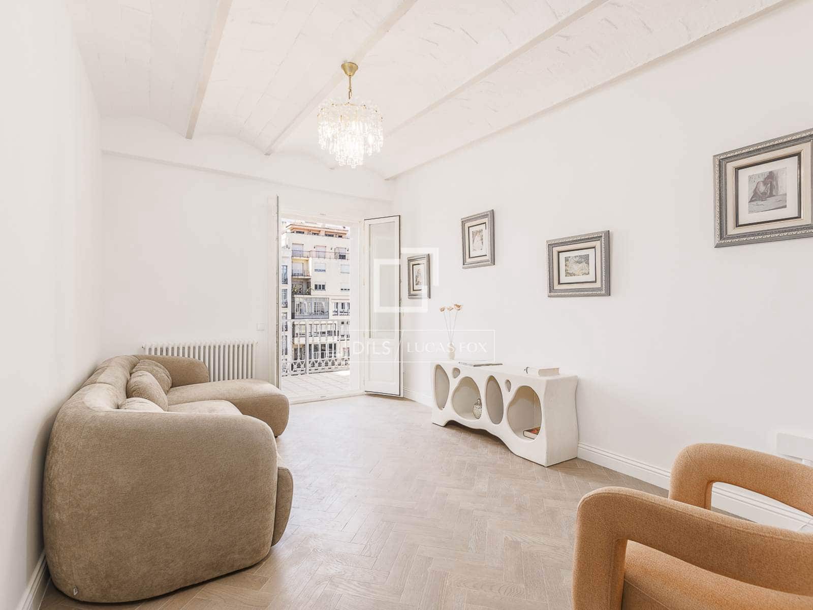 3 soveværelse Lejlighed til salg i Barcelona by - € 1.245.000 (Ref: 9985880)