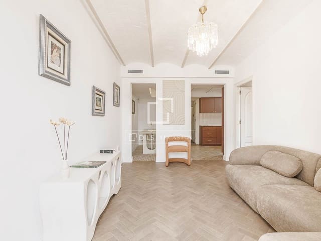 3 soveværelse Lejlighed til salg i Barcelona by - € 1.245.000 (Ref: 9985880)