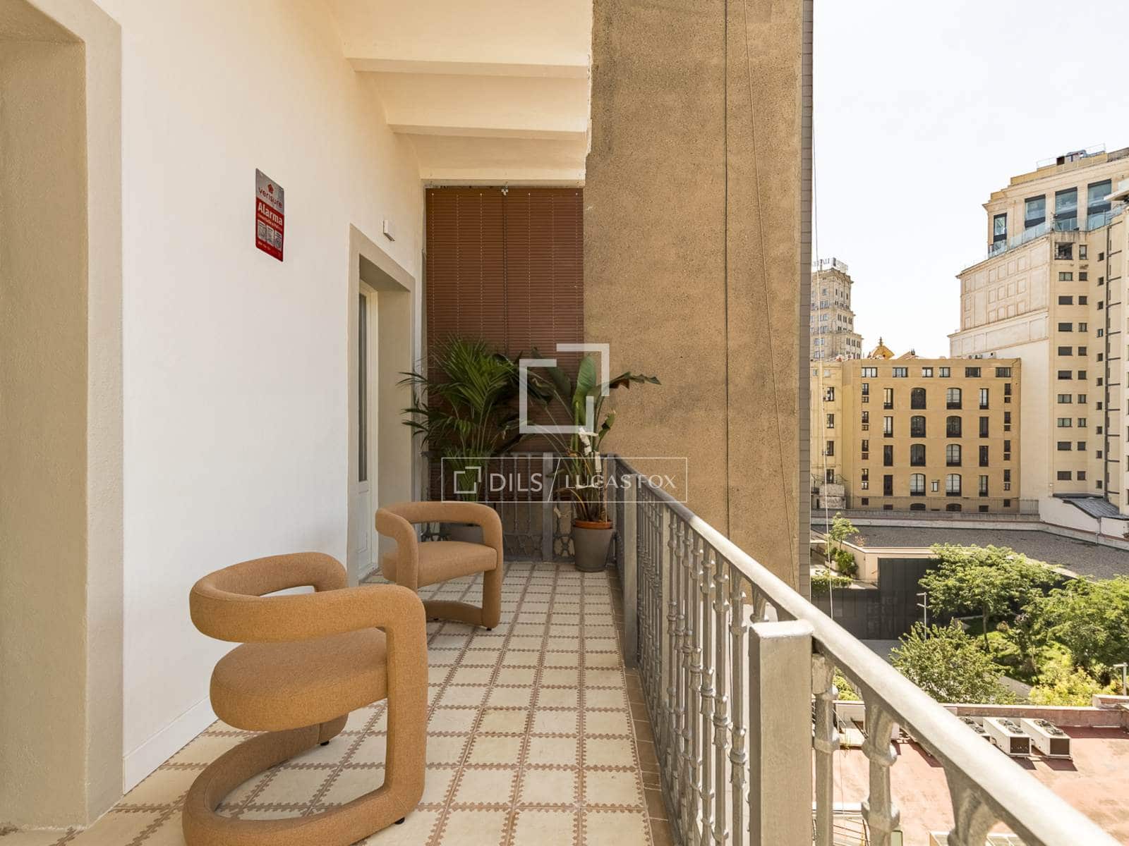 3 soveværelse Lejlighed til salg i Barcelona by - € 1.245.000 (Ref: 9985880)