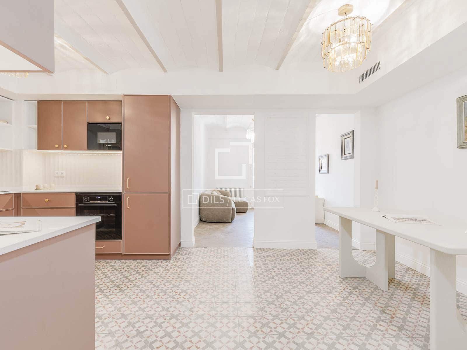 3 soveværelse Lejlighed til salg i Barcelona by - € 1.245.000 (Ref: 9985880)