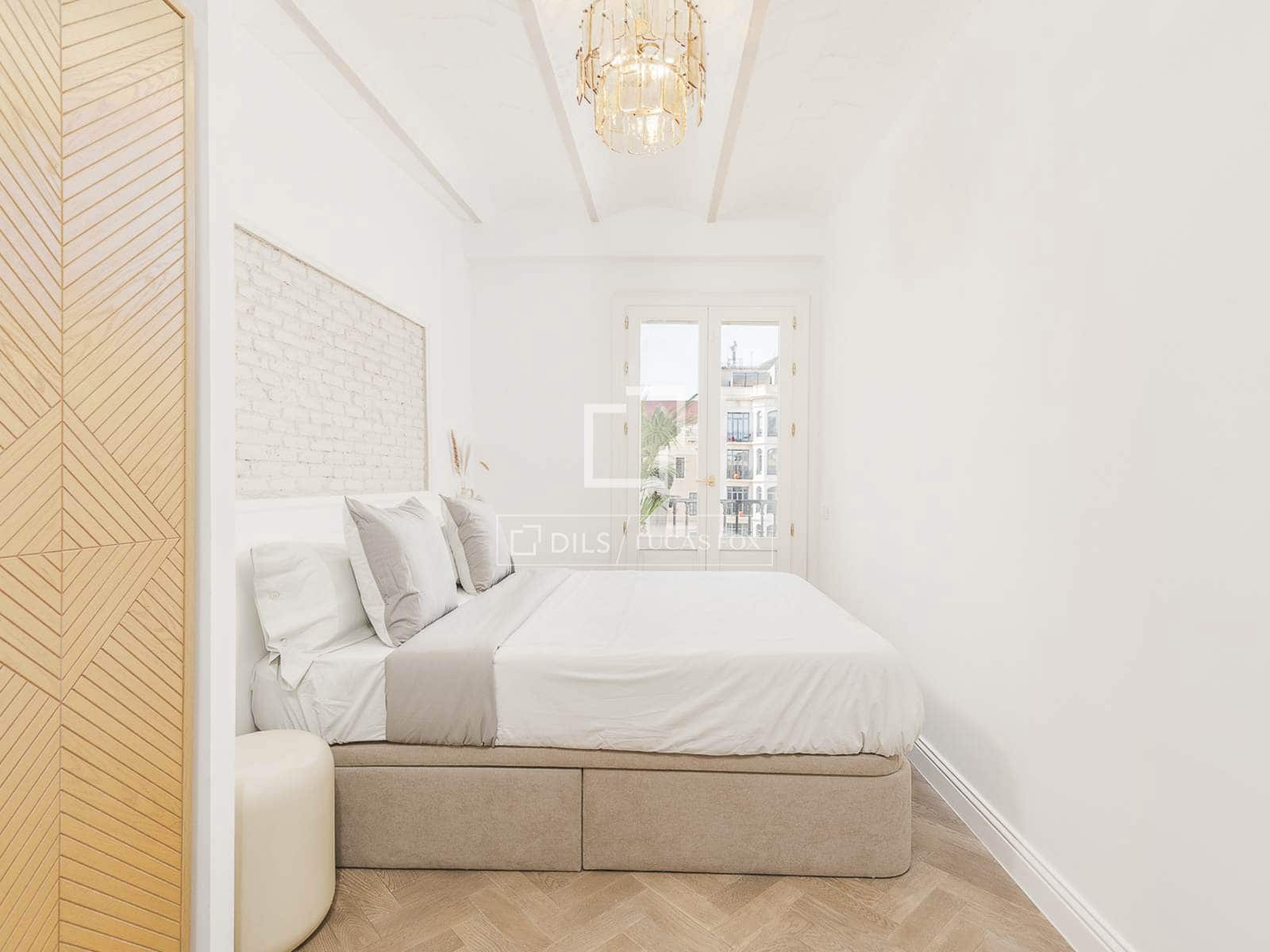 3 soveværelse Lejlighed til salg i Barcelona by - € 1.245.000 (Ref: 9985880)