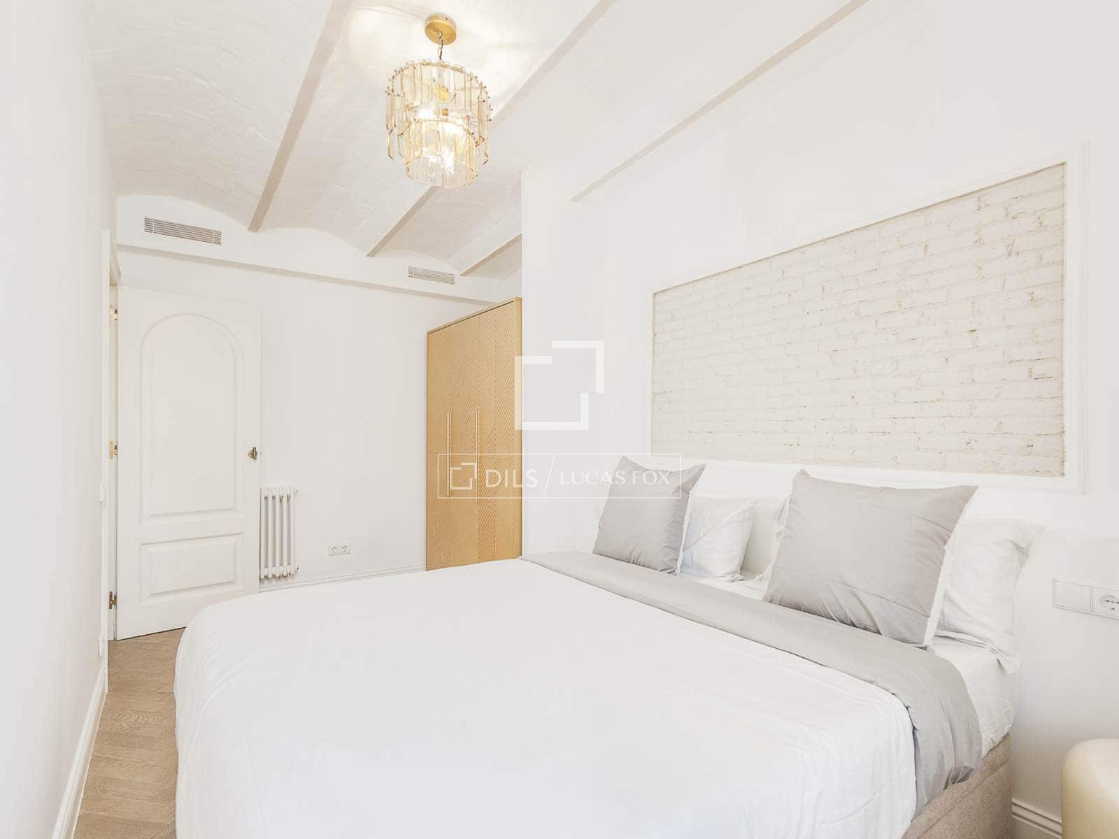 3 soveværelse Lejlighed til salg i Barcelona by - € 1.245.000 (Ref: 9985880)