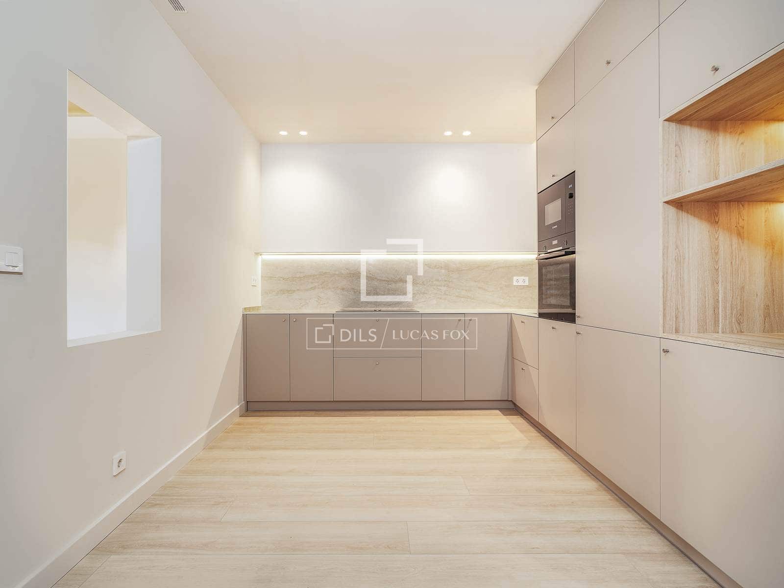 3 slaapkamer Appartement te koop in Barcelona stad - € 1.450.000 (Ref: 9985881)