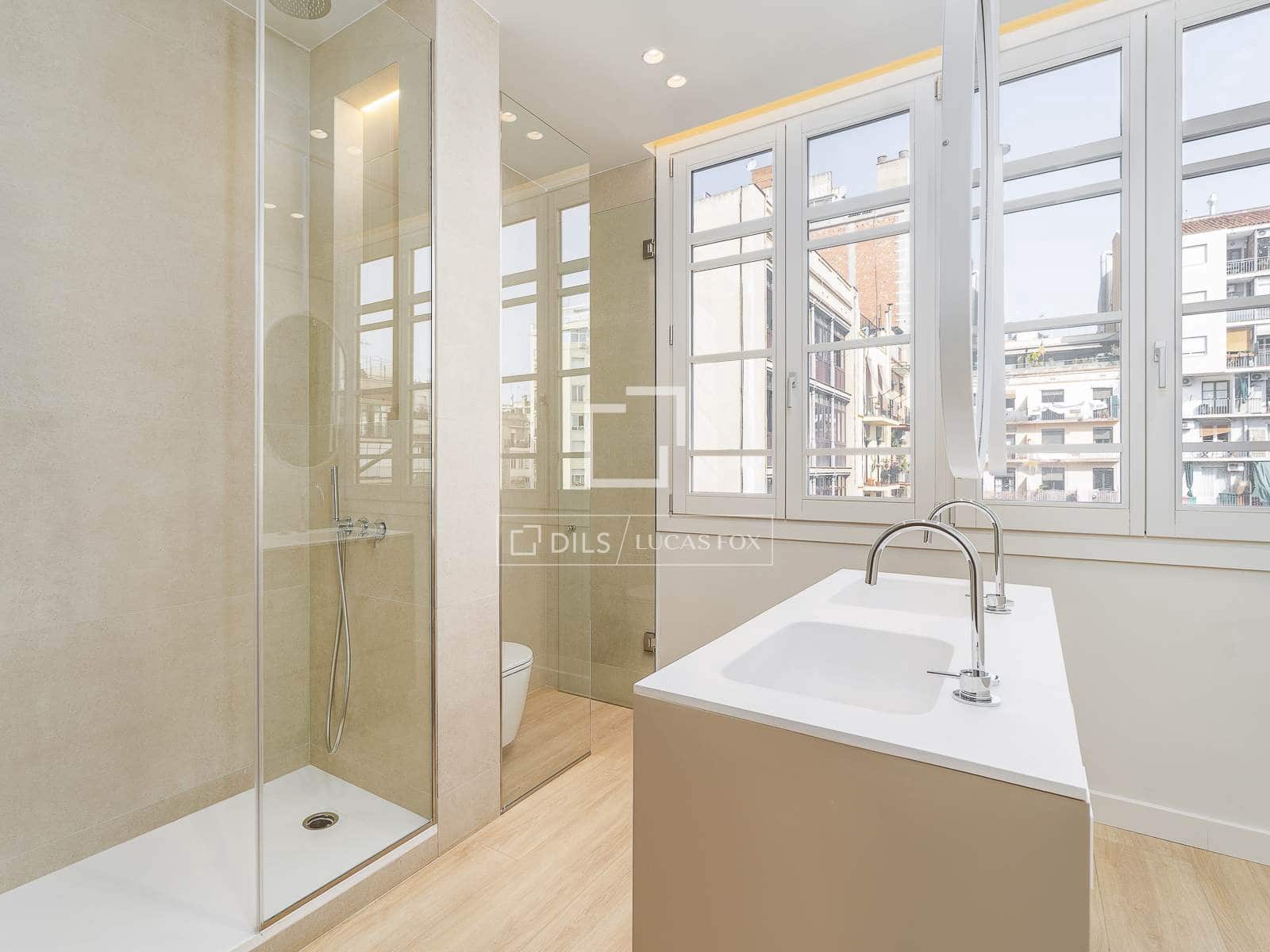 3 slaapkamer Appartement te koop in Barcelona stad - € 1.450.000 (Ref: 9985881)