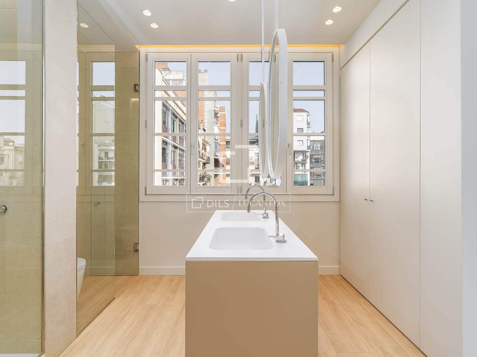 3 slaapkamer Appartement te koop in Barcelona stad - € 1.450.000 (Ref: 9985881)