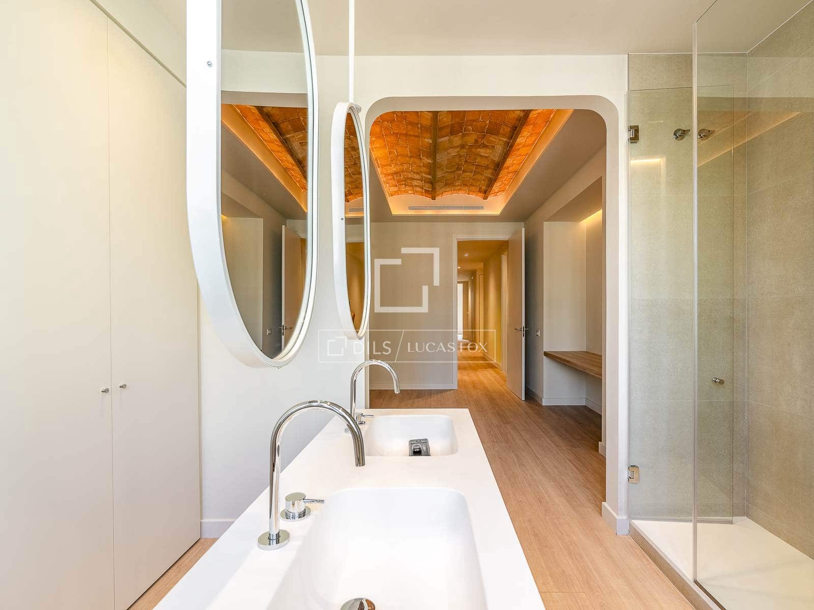 3 slaapkamer Appartement te koop in Barcelona stad - € 1.450.000 (Ref: 9985881)