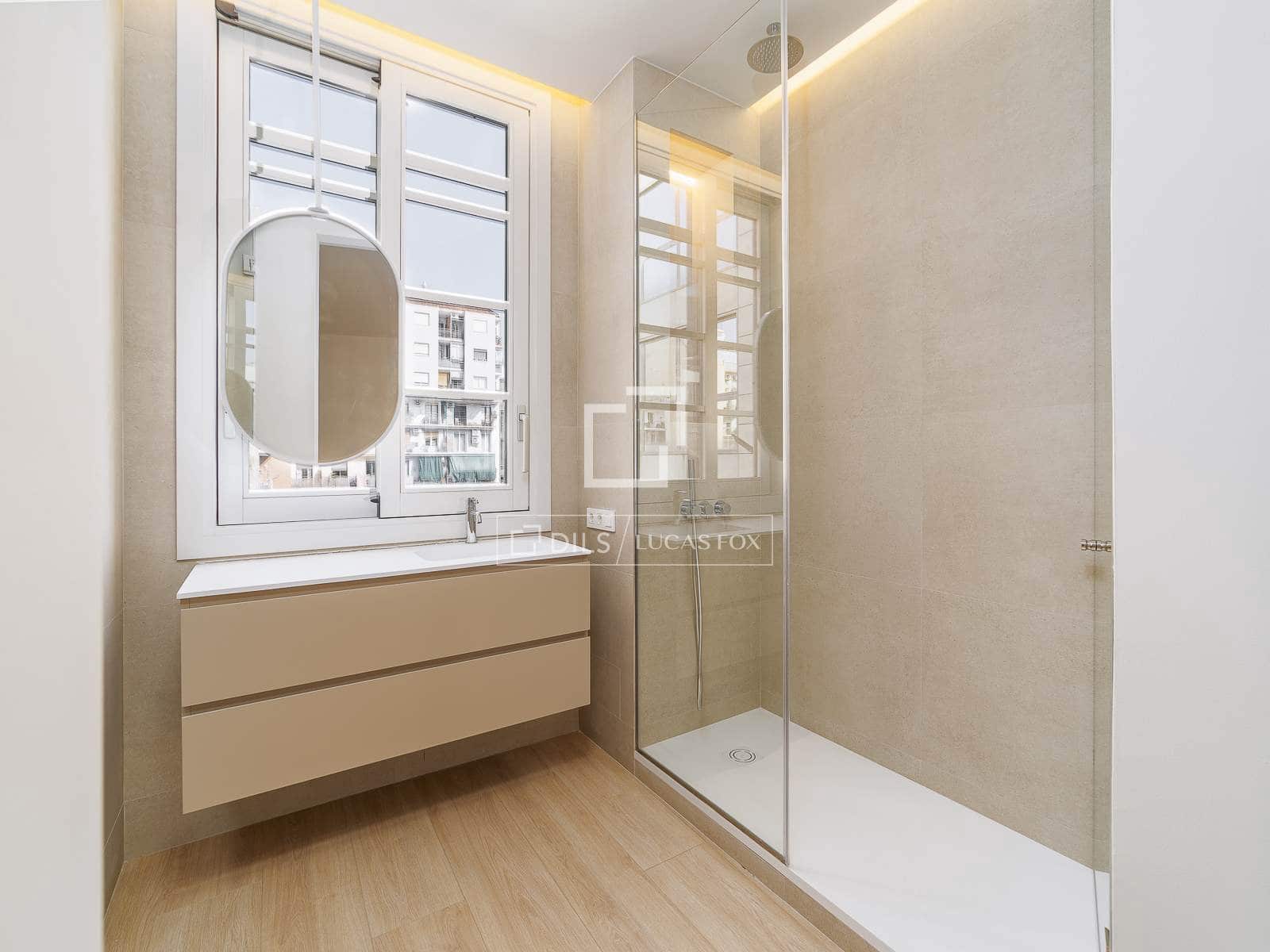 3 slaapkamer Appartement te koop in Barcelona stad - € 1.450.000 (Ref: 9985881)