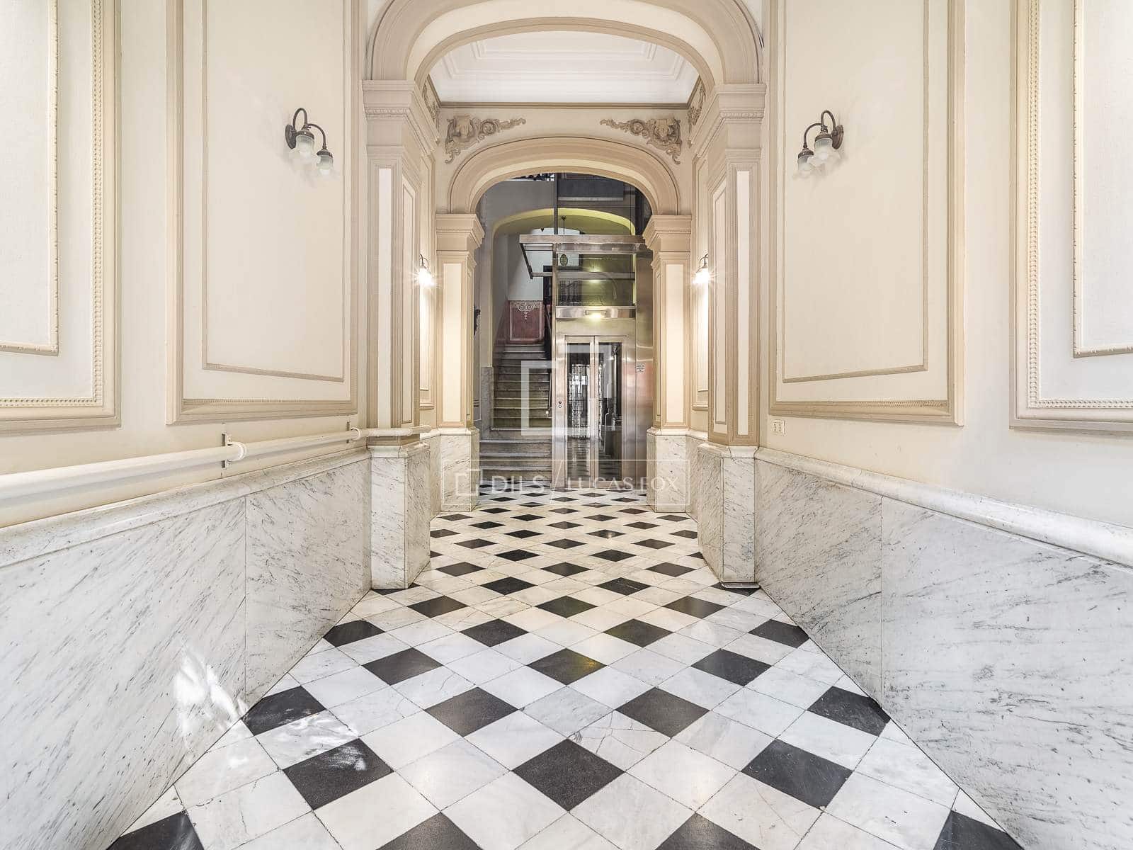 3 slaapkamer Appartement te koop in Barcelona stad - € 1.450.000 (Ref: 9985881)