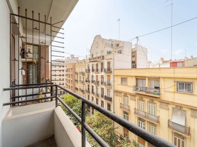 3 bedroom Apartment for sale in Valencia city - € 750,000 (Ref: 9985882)