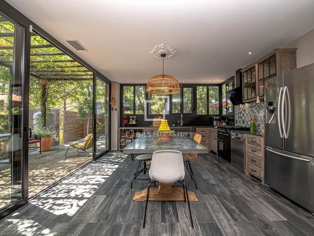 5 soverom Villa til salgs i Santa Cristina d'Aro med svømmebasseng garasje - € 920 000 (Ref: 9986123)