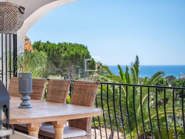 4 soveværelse Villa til salg i Alfaz del Pi / L'Alfàs del Pi med swimmingpool garage - € 1.399.000 (Ref: 9987311)