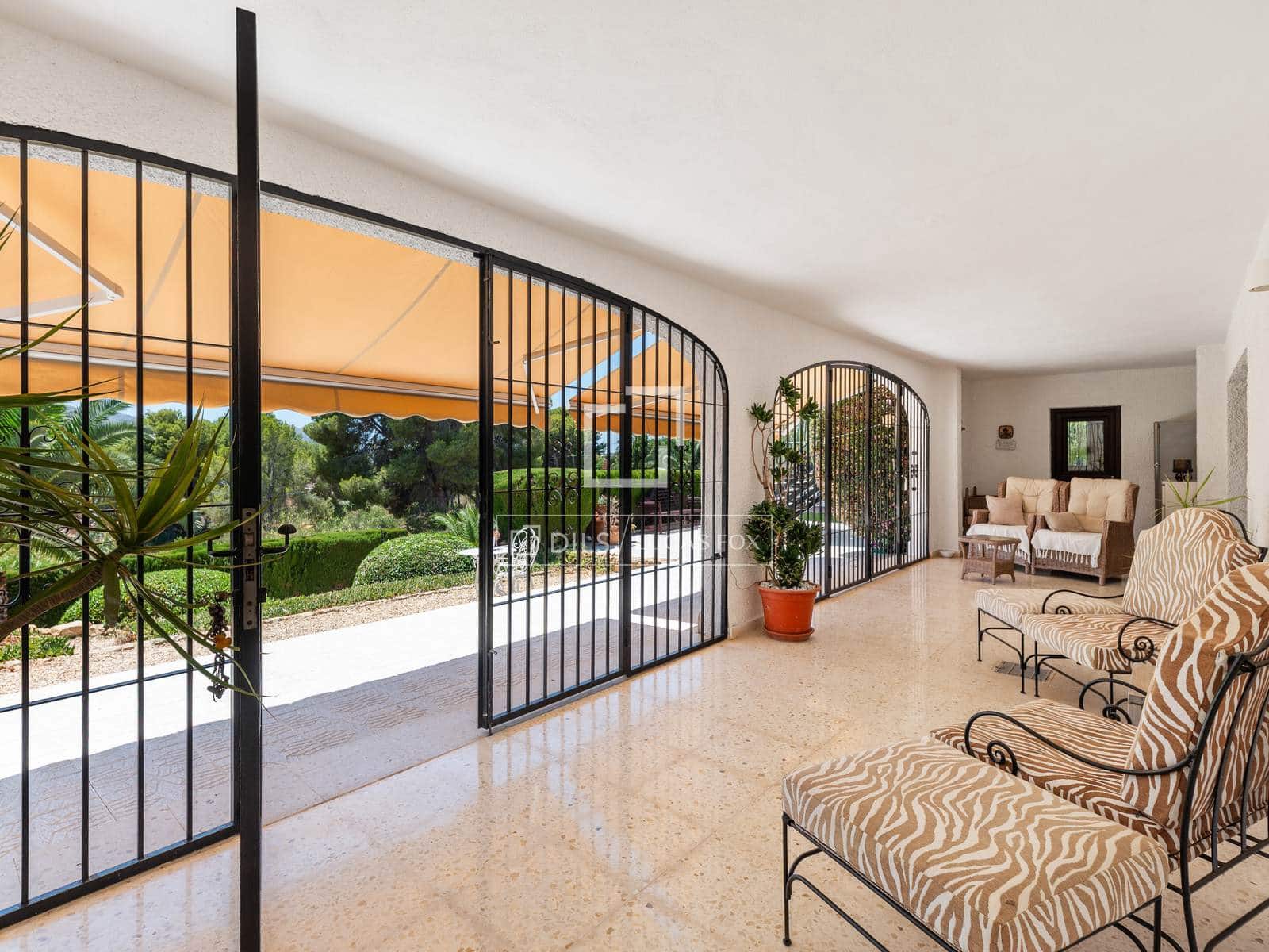 4 soveværelse Villa til salg i Alfaz del Pi / L'Alfas del Pi med swimmingpool garage - € 1.399.000 (Ref: 9987311)