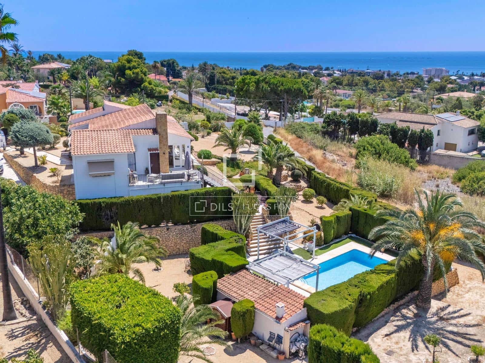 4 soveværelse Villa til salg i Alfaz del Pi / L'Alfas del Pi med swimmingpool garage - € 1.399.000 (Ref: 9987311)
