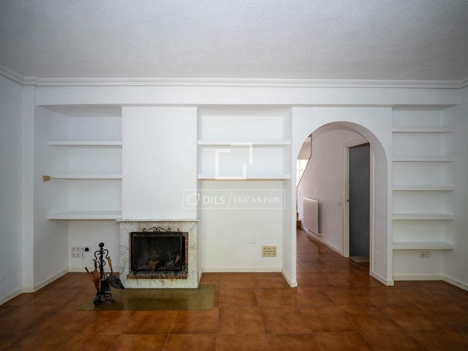 4 slaapkamer Villa te huur in Alcobendas met zwembad garage - € 3.500 (Ref: 9987312)