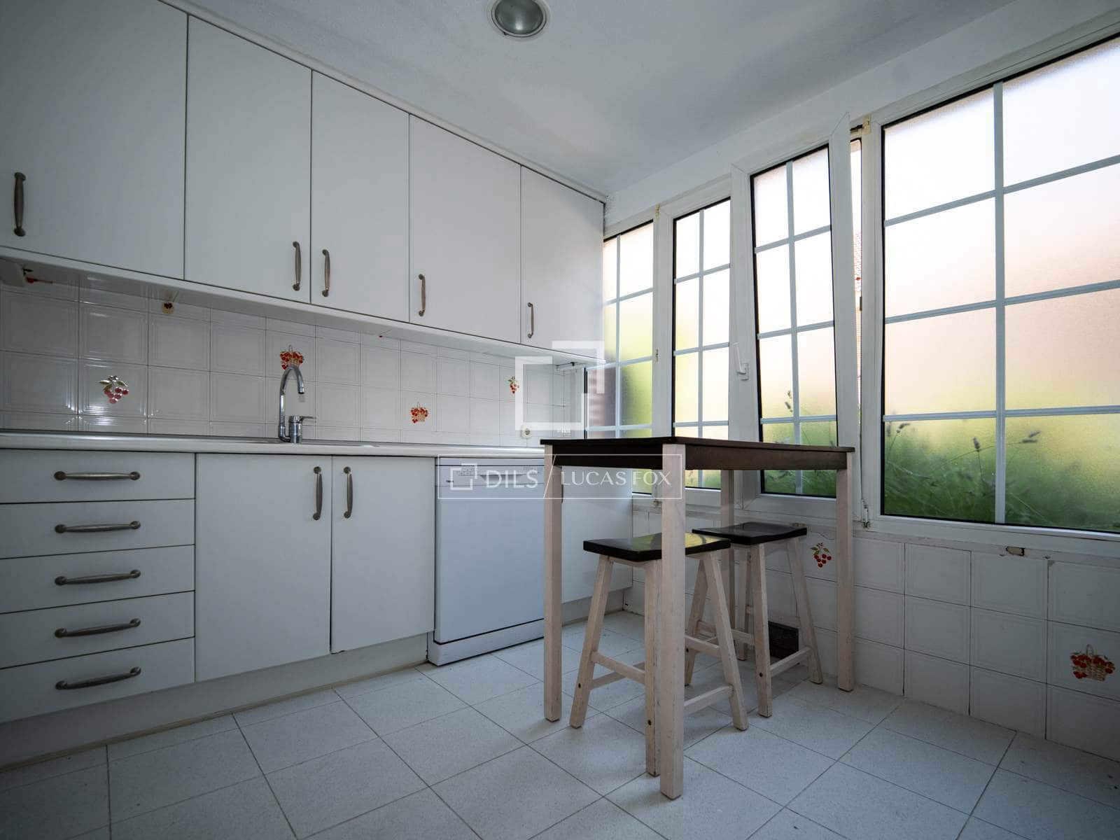 4 slaapkamer Villa te huur in Alcobendas met zwembad garage - € 3.500 (Ref: 9987312)