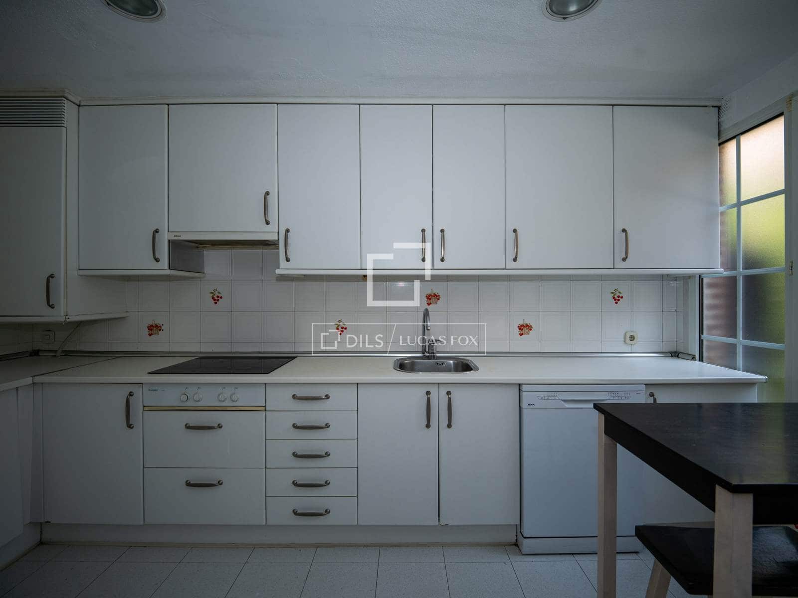 4 slaapkamer Villa te huur in Alcobendas met zwembad garage - € 3.500 (Ref: 9987312)