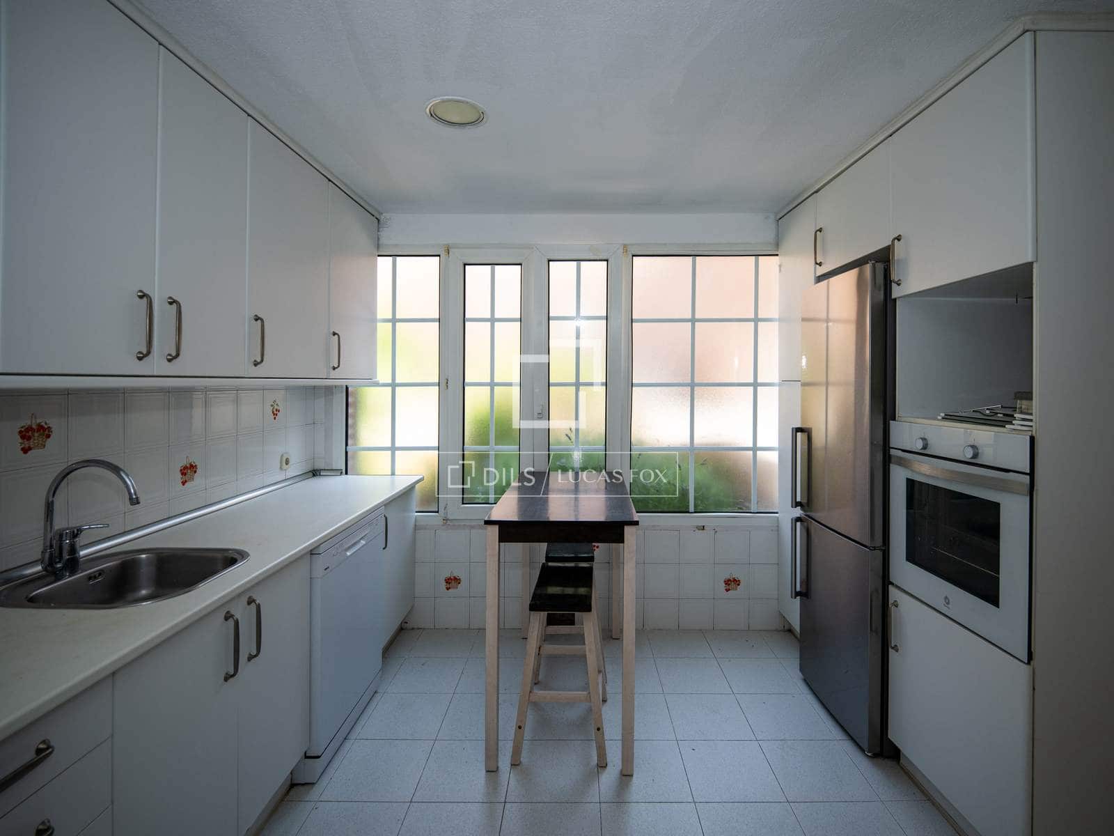 4 slaapkamer Villa te huur in Alcobendas met zwembad garage - € 3.500 (Ref: 9987312)