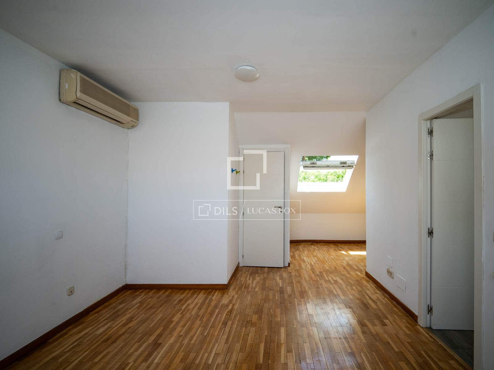 4 slaapkamer Villa te huur in Alcobendas met zwembad garage - € 3.500 (Ref: 9987312)