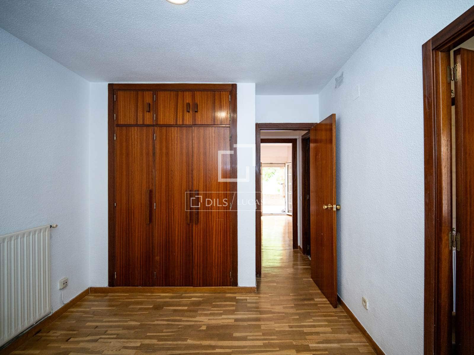 4 slaapkamer Villa te huur in Alcobendas met zwembad garage - € 3.500 (Ref: 9987312)