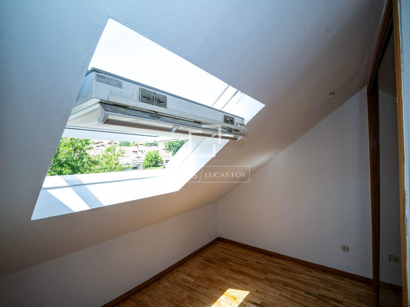 4 slaapkamer Villa te huur in Alcobendas met zwembad garage - € 3.500 (Ref: 9987312)
