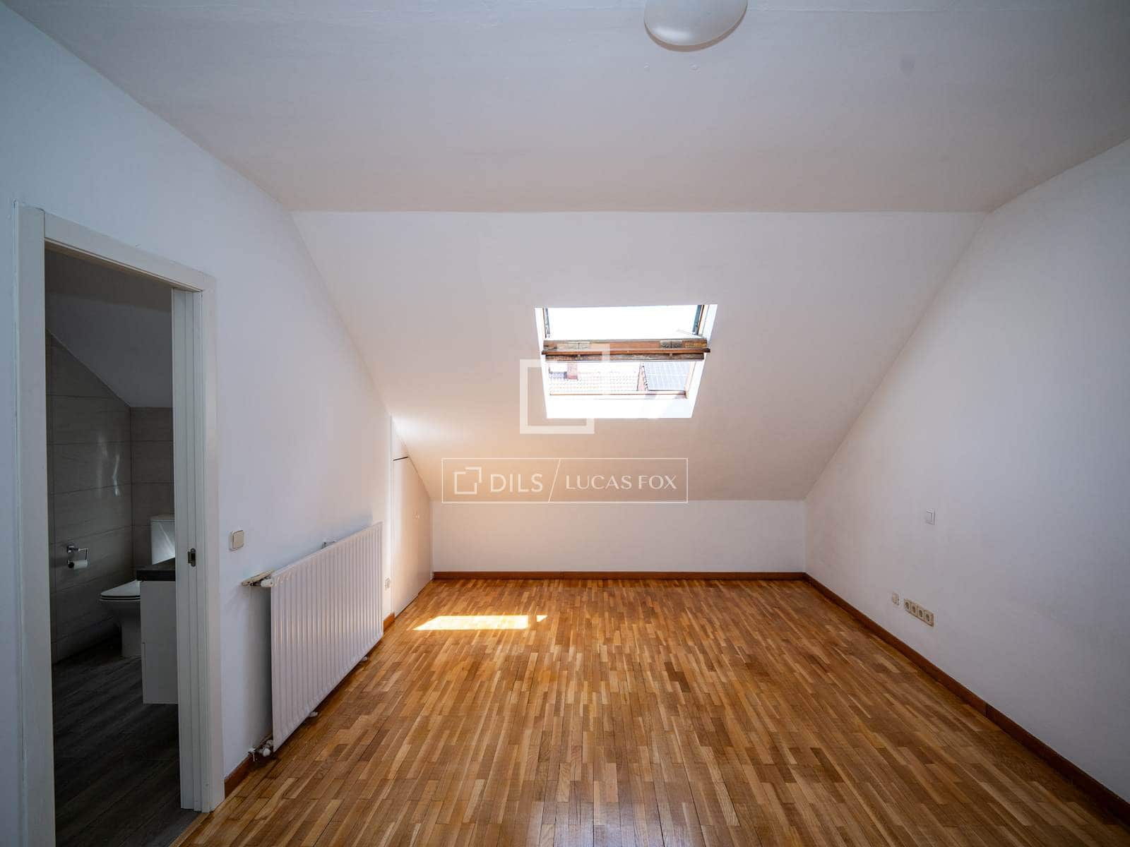 4 slaapkamer Villa te huur in Alcobendas met zwembad garage - € 3.500 (Ref: 9987312)
