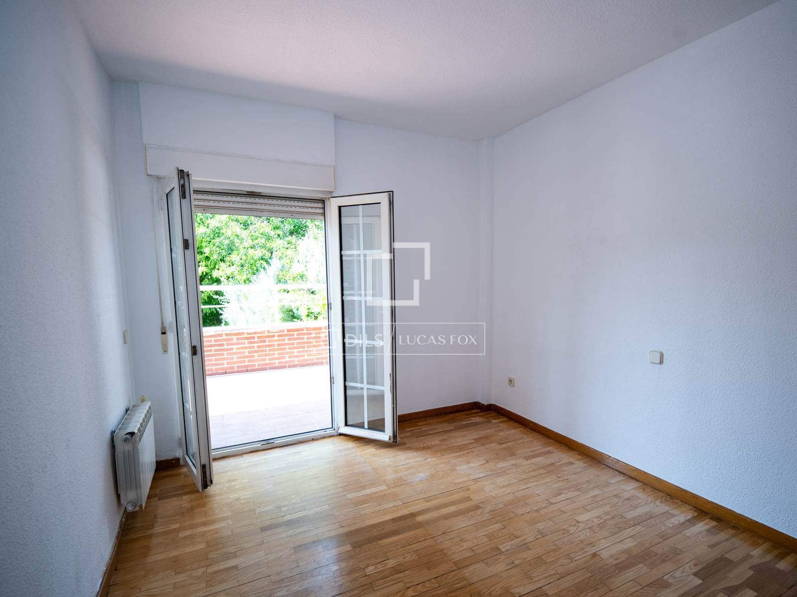 4 slaapkamer Villa te huur in Alcobendas met zwembad garage - € 3.500 (Ref: 9987312)