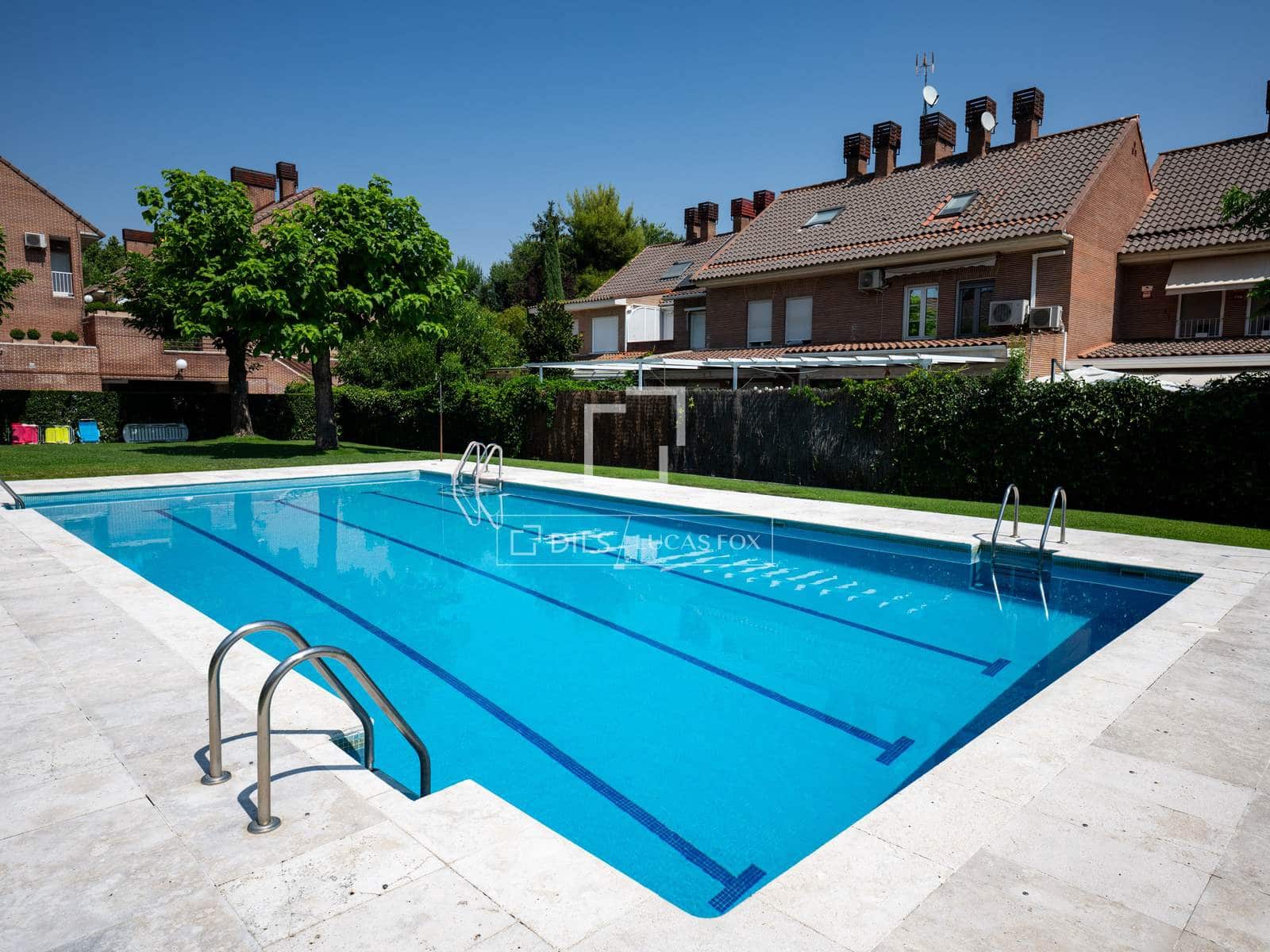 4 slaapkamer Villa te huur in Alcobendas met zwembad garage - € 3.500 (Ref: 9987312)