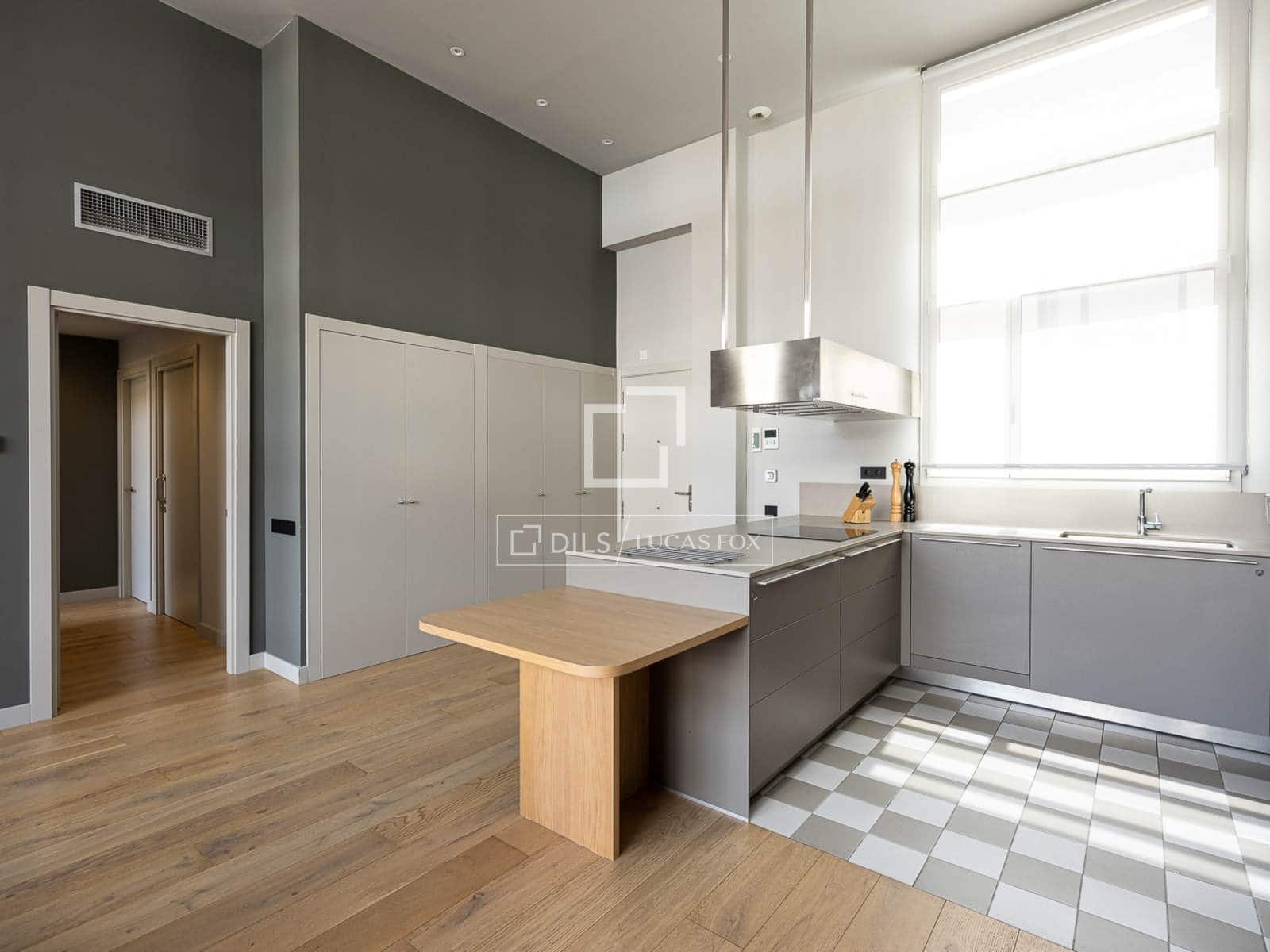 2 soveværelse Penthouse til salg i Barcelona by med swimmingpool garage - € 1.695.000 (Ref: 9989831)