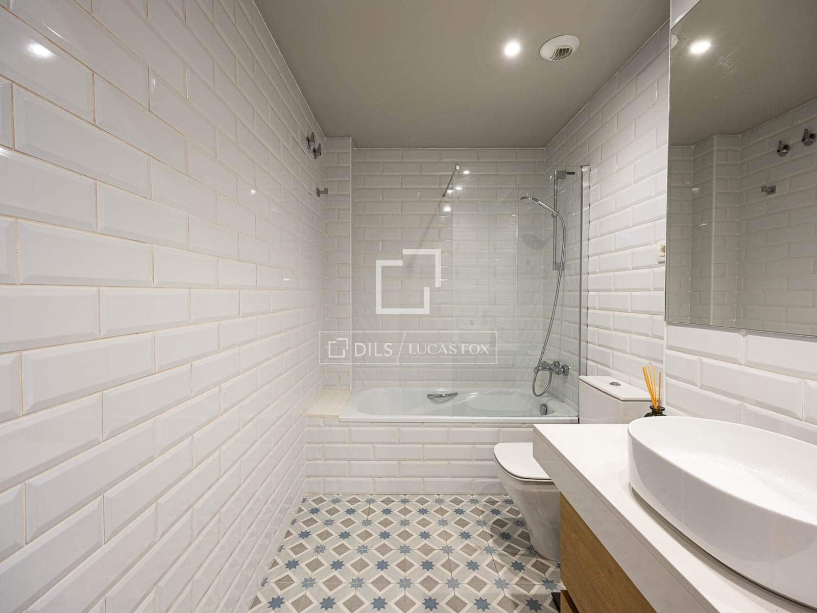 2 soveværelse Penthouse til salg i Barcelona by med swimmingpool garage - € 1.695.000 (Ref: 9989831)