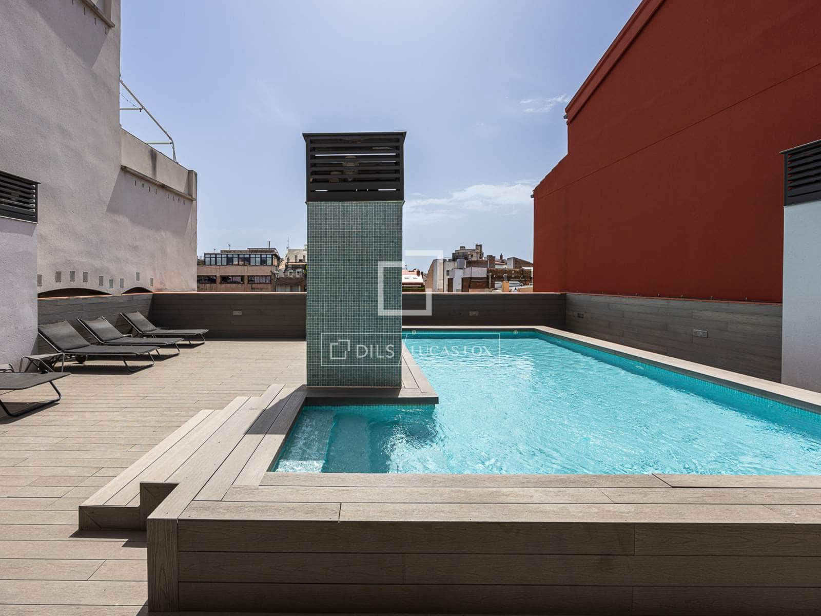 2 soveværelse Penthouse til salg i Barcelona by med swimmingpool garage - € 1.695.000 (Ref: 9989831)