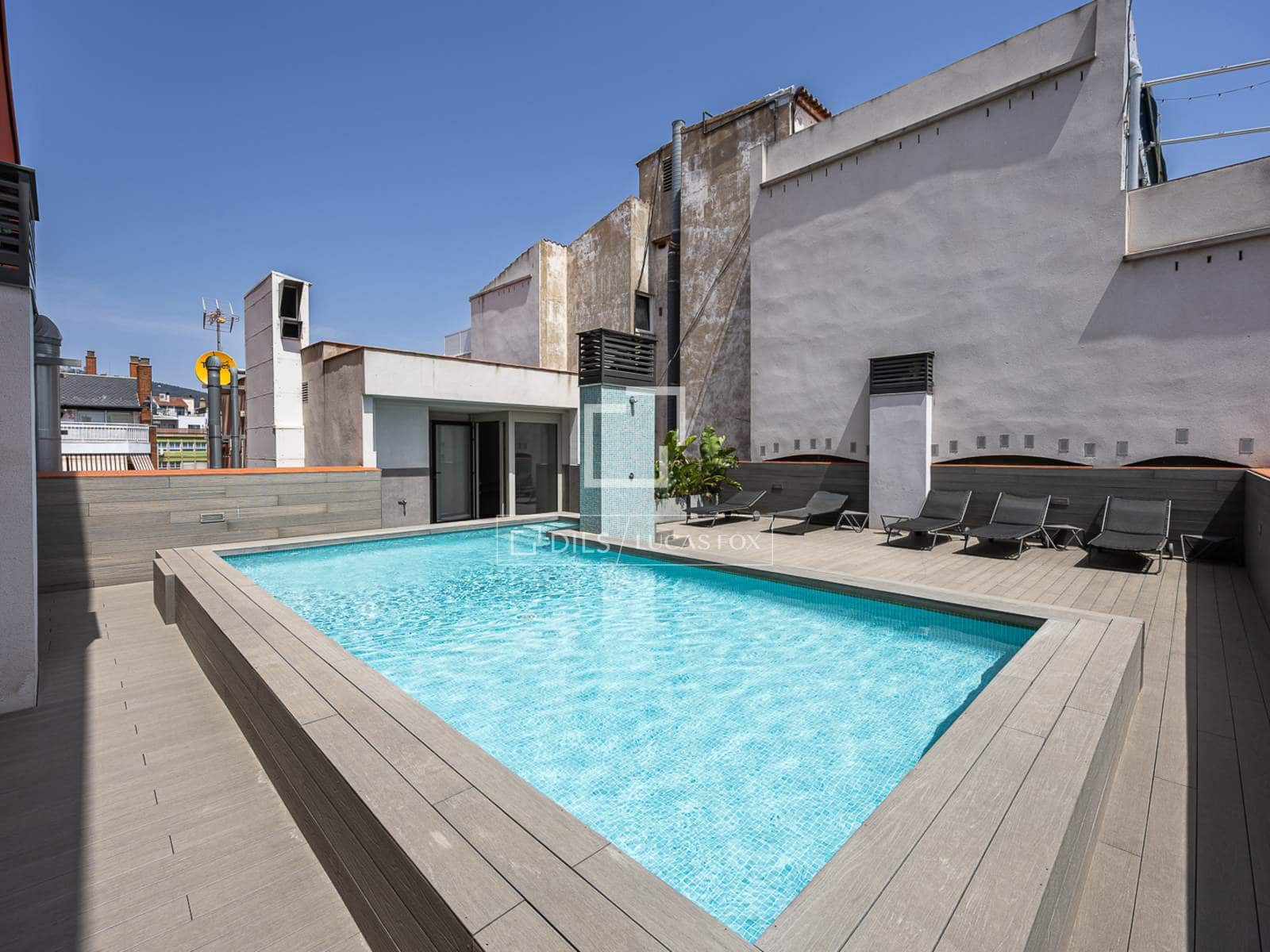 2 soveværelse Penthouse til salg i Barcelona by med swimmingpool garage - € 1.695.000 (Ref: 9989831)