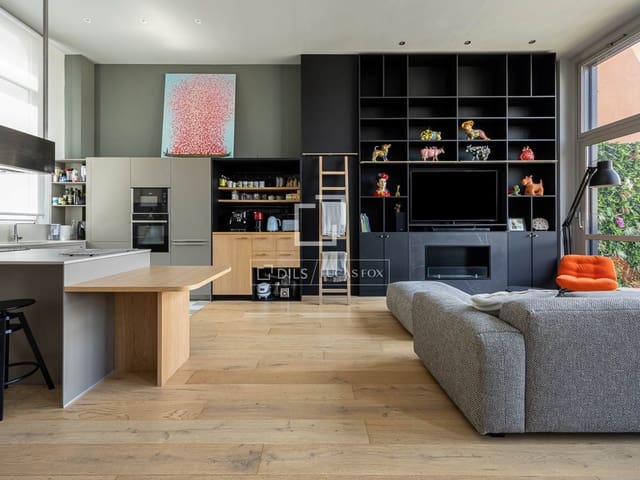 2 soveværelse Penthouse til salg i Barcelona by med swimmingpool garage - € 1.695.000 (Ref: 9989831)