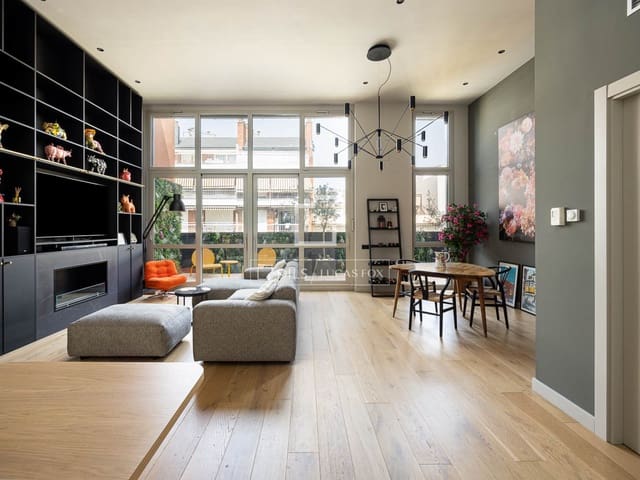 2 soveværelse Penthouse til salg i Barcelona by med swimmingpool garage - € 1.695.000 (Ref: 9989831)