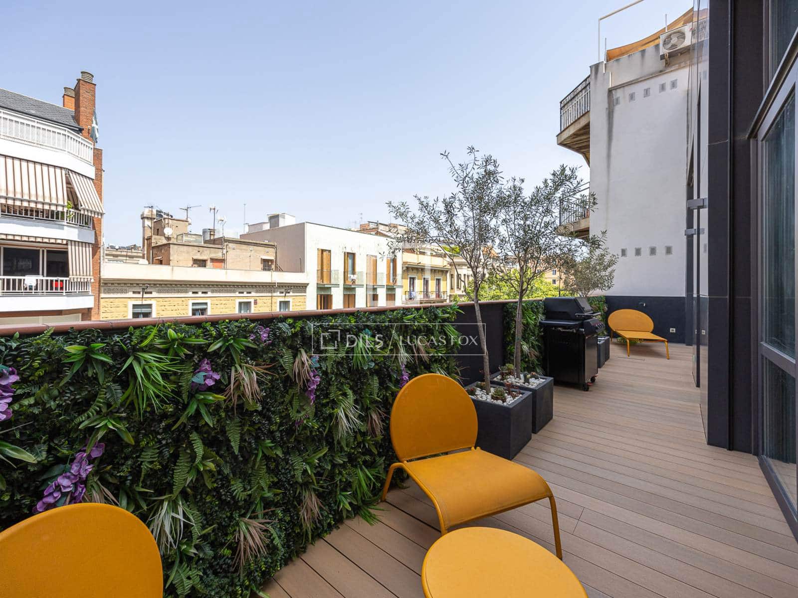 2 soveværelse Penthouse til salg i Barcelona by med swimmingpool garage - € 1.695.000 (Ref: 9989831)