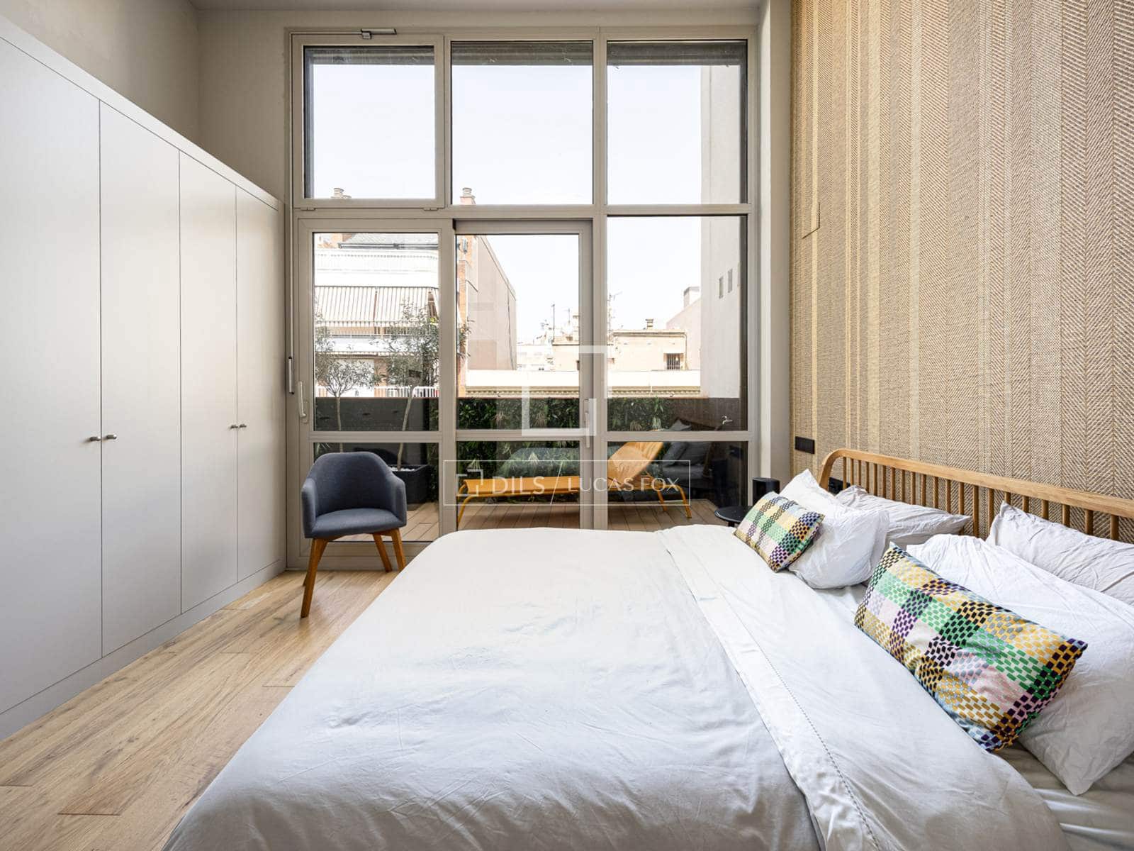 2 soveværelse Penthouse til salg i Barcelona by med swimmingpool garage - € 1.695.000 (Ref: 9989831)